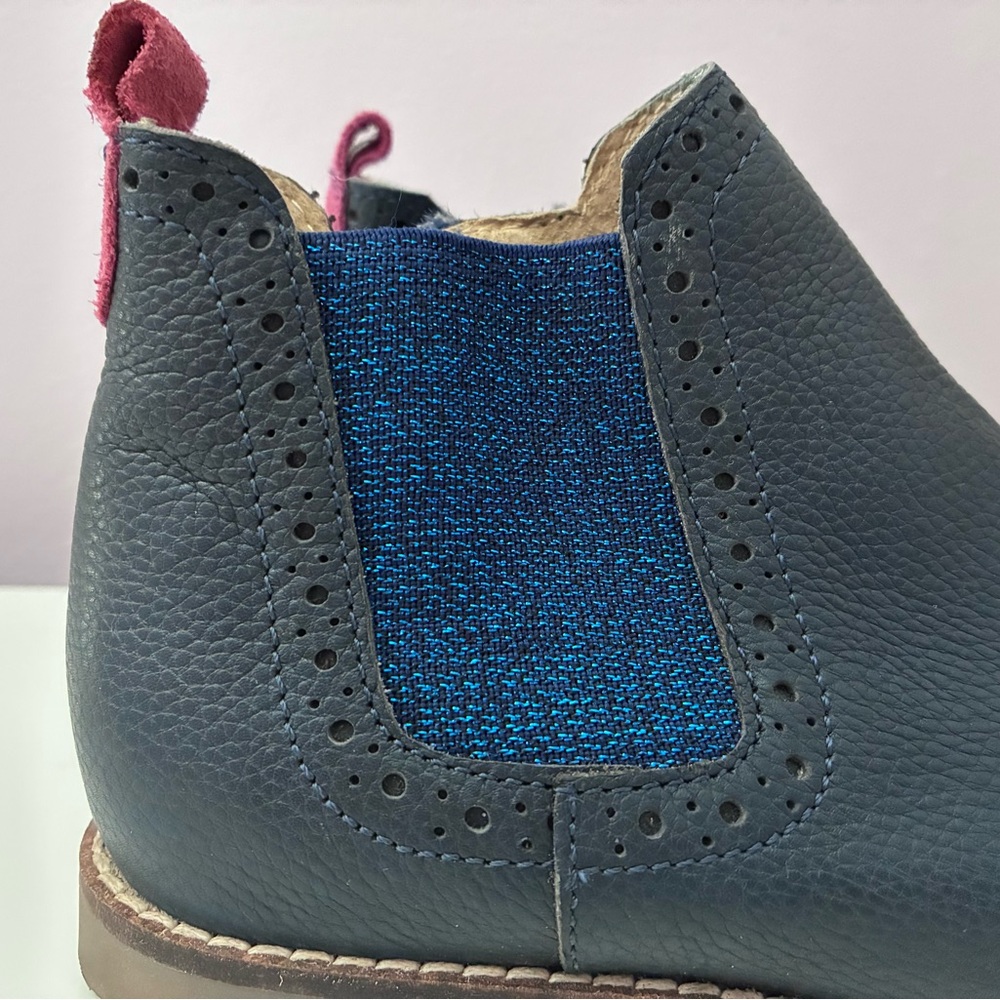 Mini Boden Size 32 Leather Chelsea Boots - Picture 2 of 15